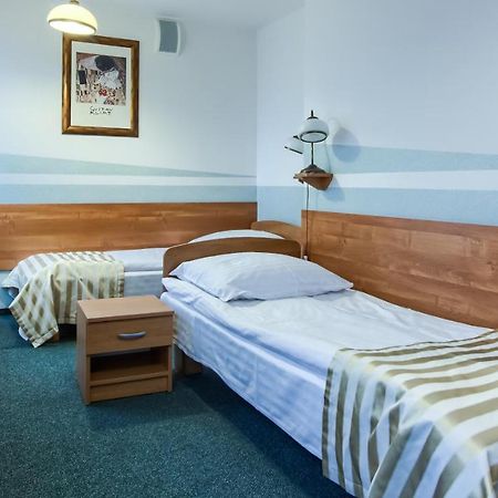 Hotel Konin Konin  Dış mekan fotoğraf