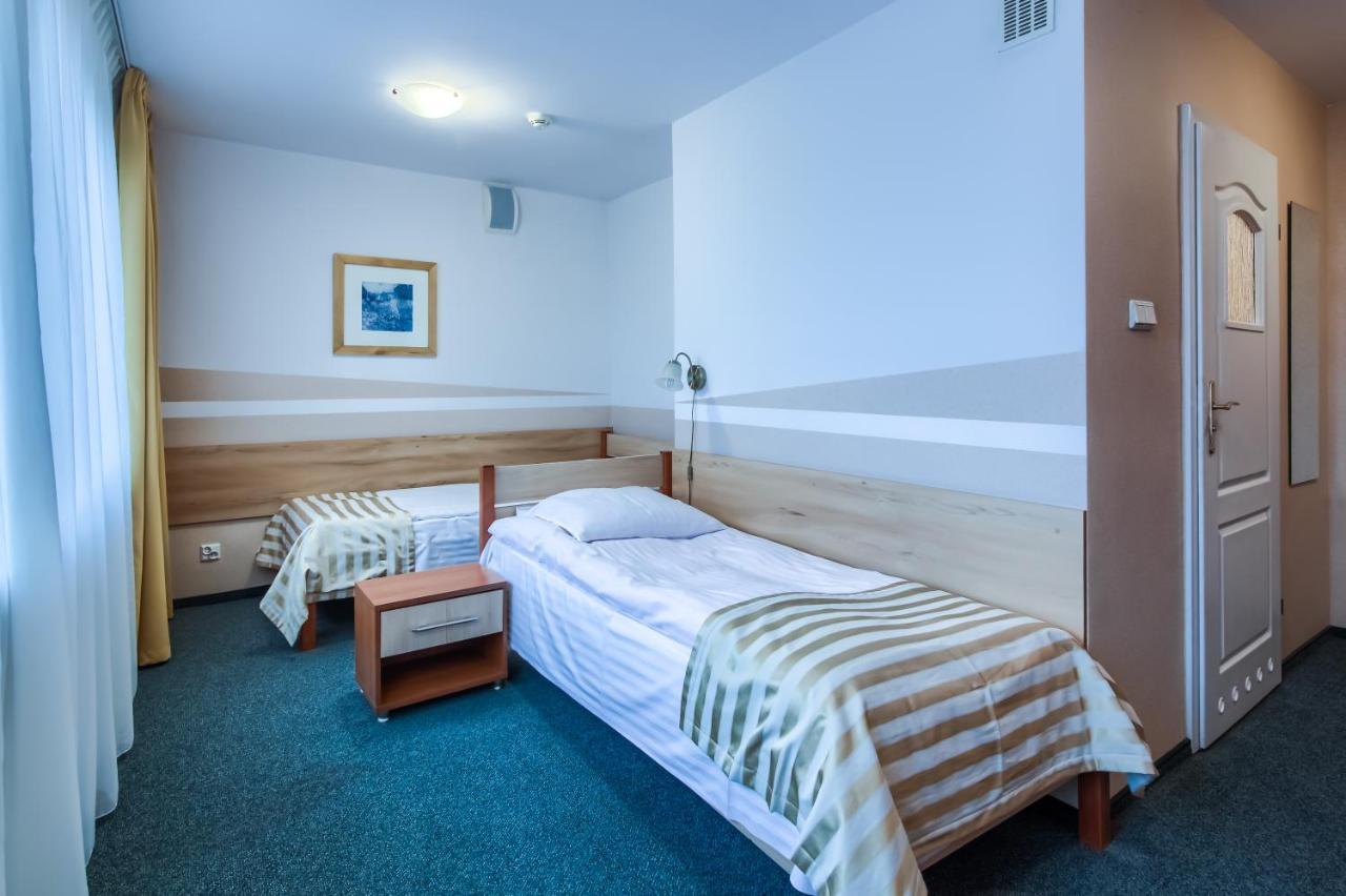 Hotel Konin Konin  Dış mekan fotoğraf